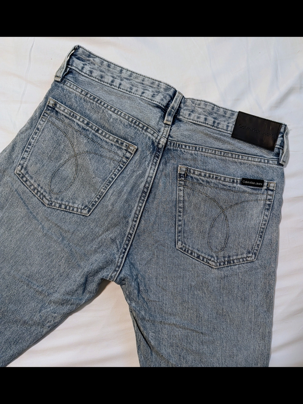 Calvin Klein Jeans Men's Light Wash Blue Denim Slim Straight Fit W30xL29
